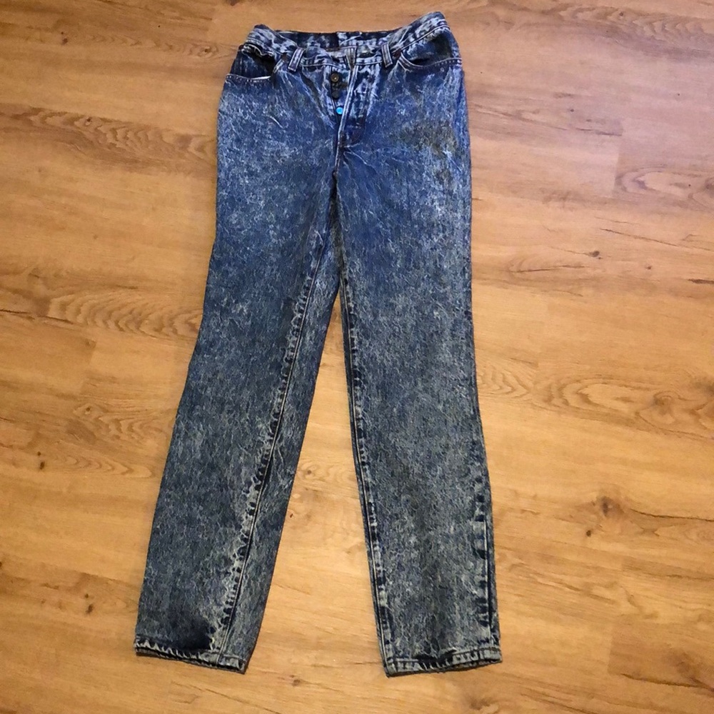 Acid wash Levi jeans